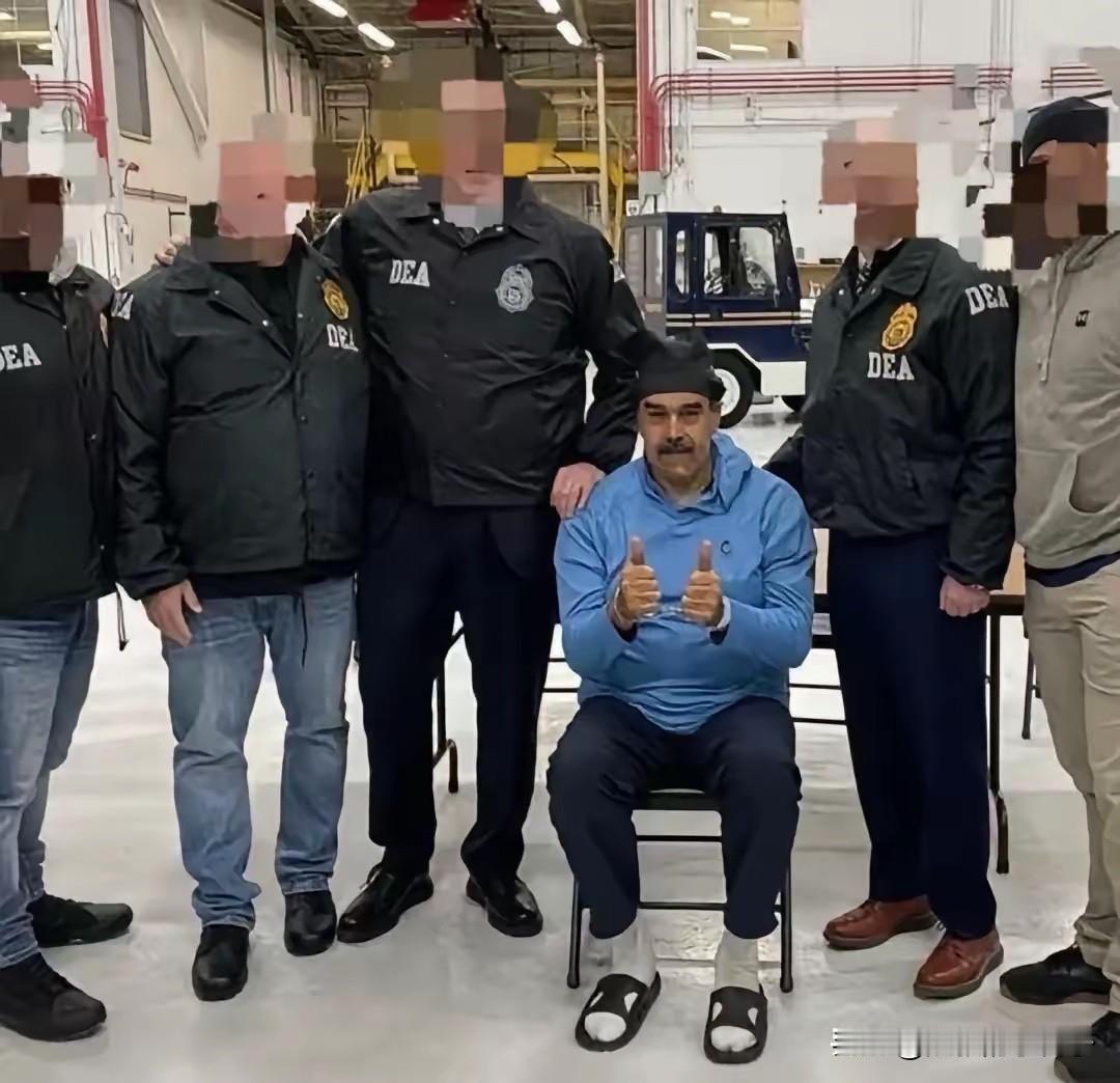 马杜罗，到了纽约！这就是一颗定时炸弹！

特朗普，要怎么对他？打也不是，骂也不是