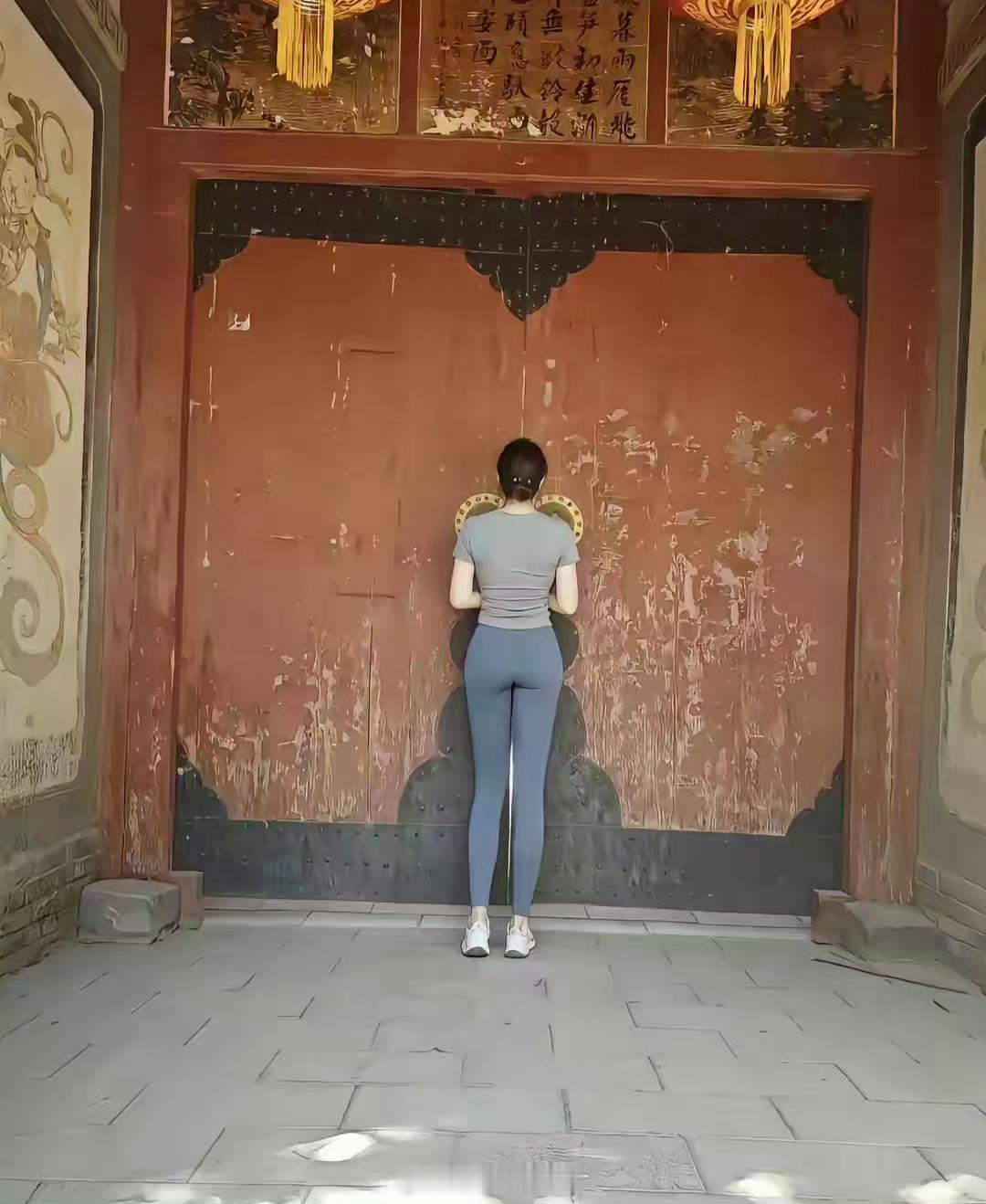大户人家[色] ​​​