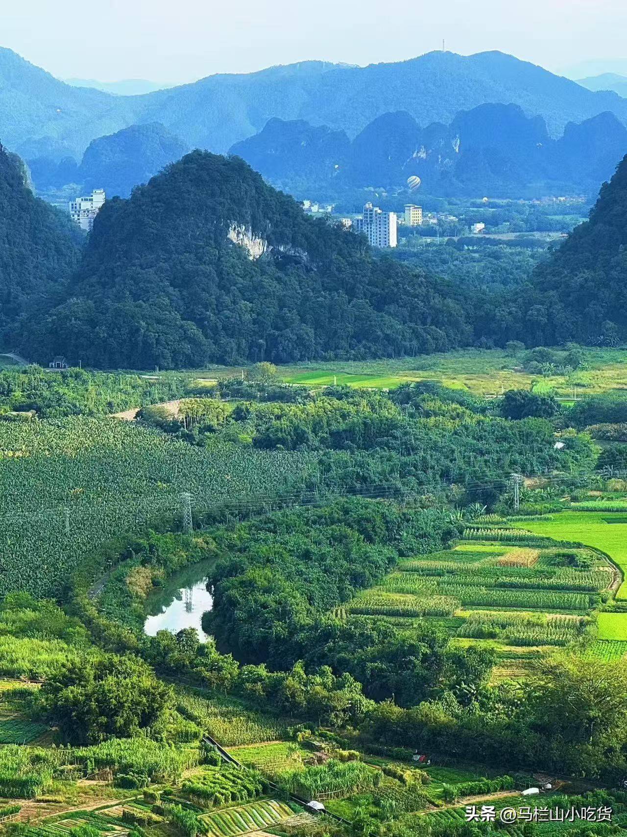 广东清远游，小桂林英西峰林美景攻略！
📍清远英西峰林
📸卡出景点：
1. 小