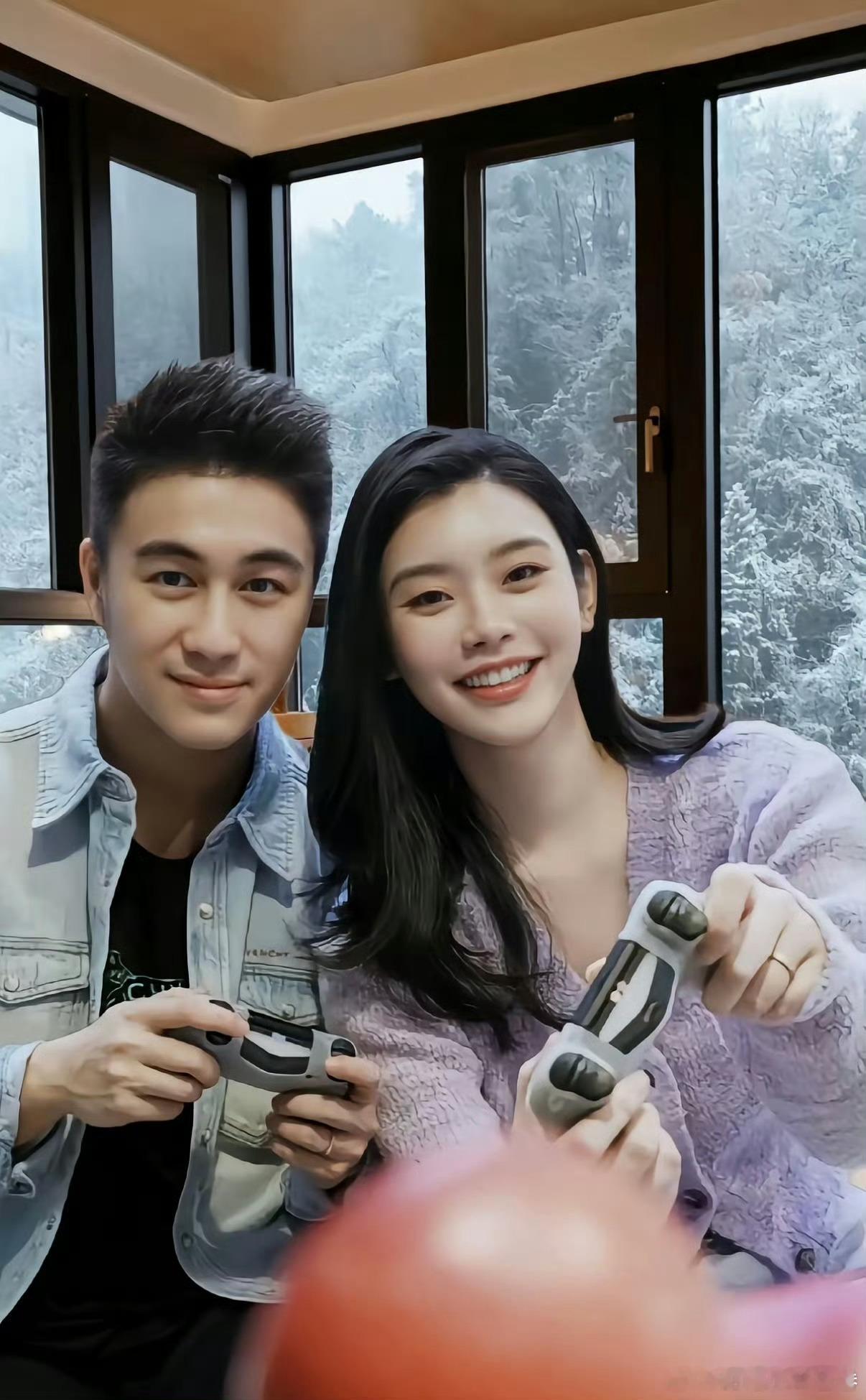 何猷君奚梦瑶婚礼欢迎晚宴特别幸福的一家人