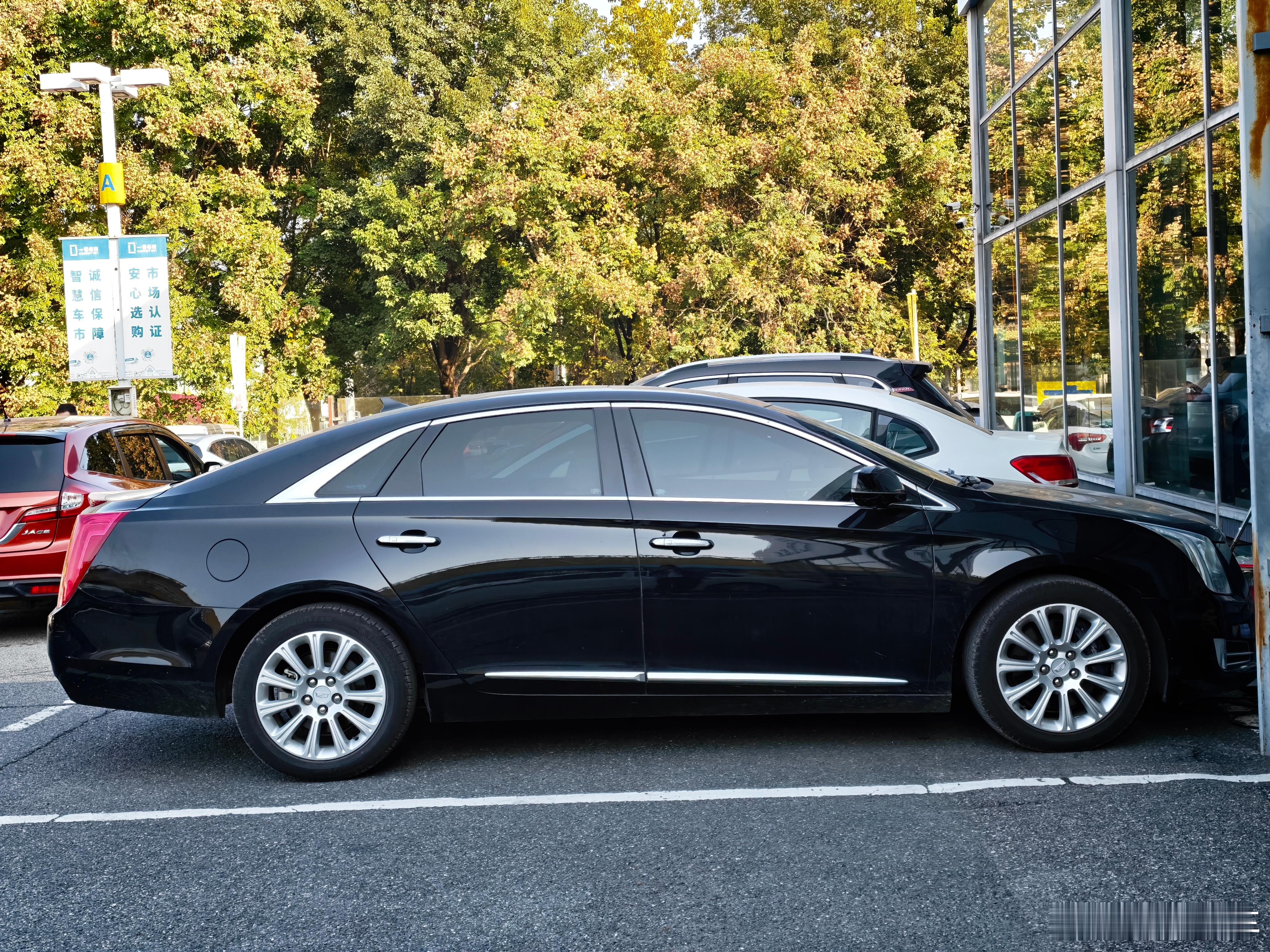 又搞定一台淘车订单 原本车主想买个速派 结果发现XTS也隔不了多少钱 直接上一个