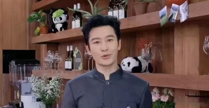黄晓明说山东人DNA觉醒了黄晓明成功考取博士，真切诠释了活到老学到老。深耕演艺圈