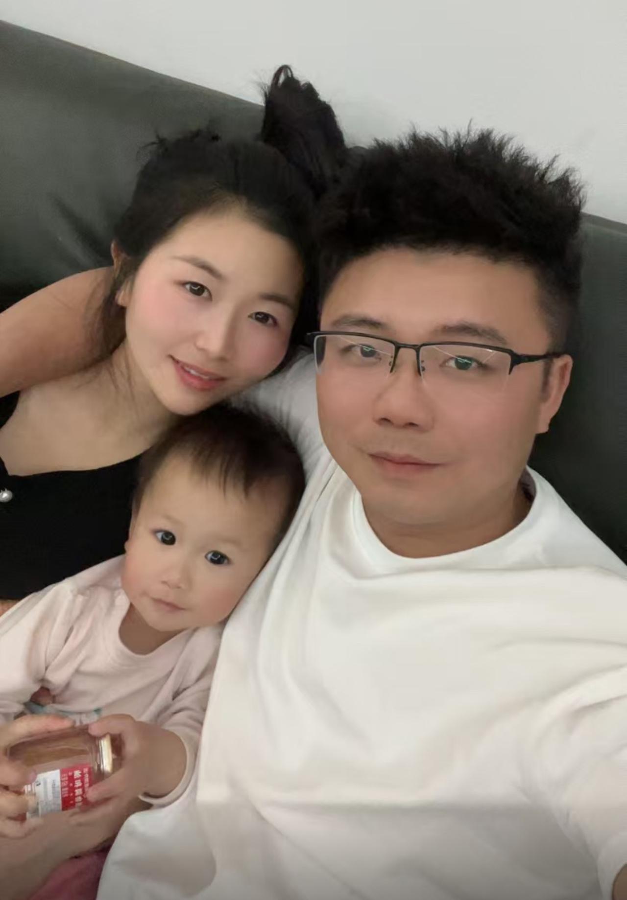 【三道菜年入几千万，每天排队1300桌的恩施菜，中国各地明星网红坐飞机高铁来武汉