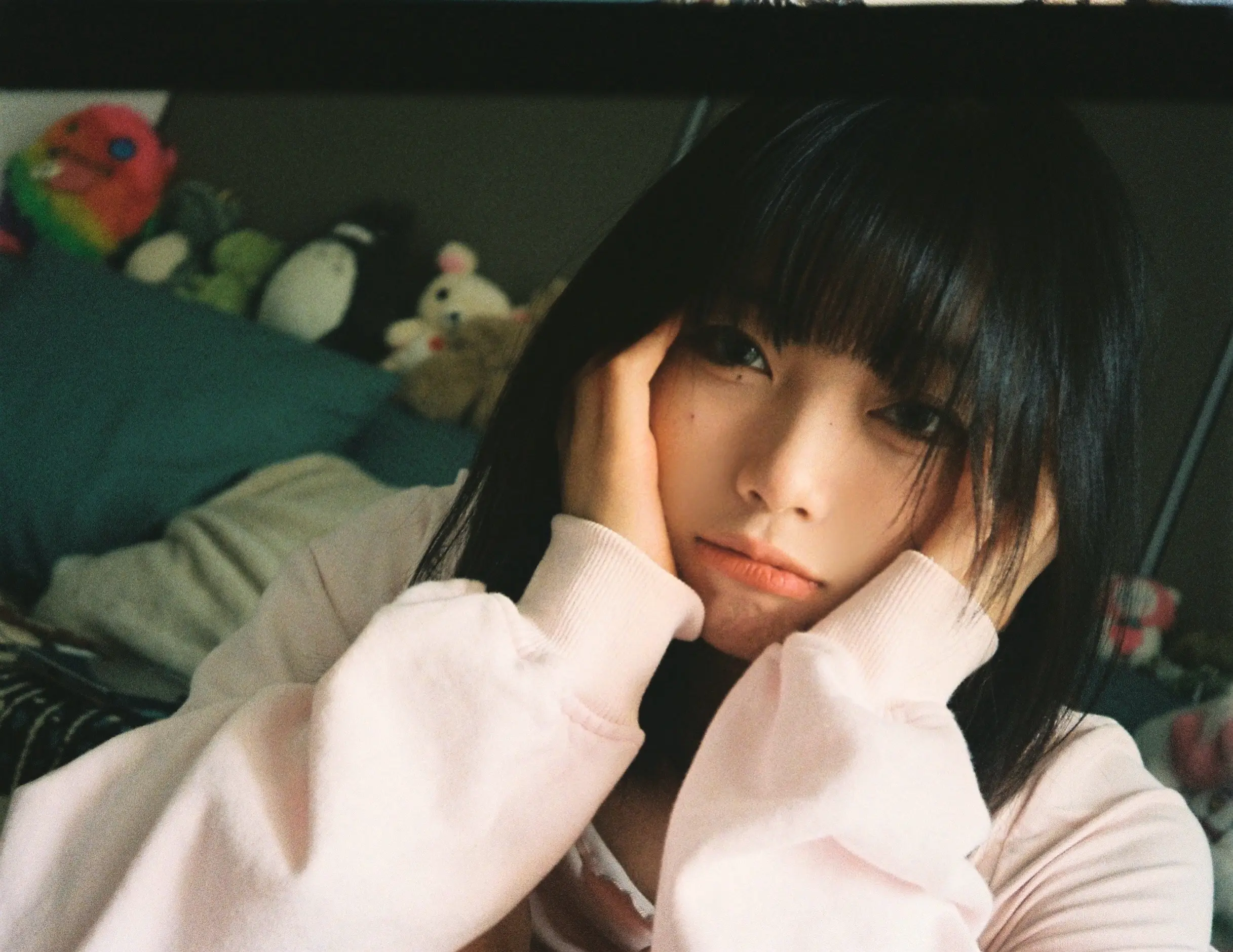 我该找个什么样的话题去打扰你 该用怎样的语气告诉你我好想你