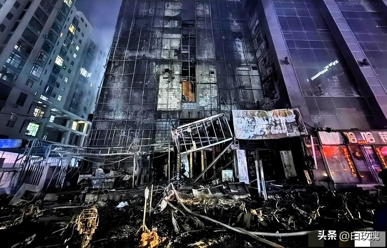 这是一则非常悲伤的消息！
3月28日晚间，山西太原一建筑发生火灾，目前已经造成了