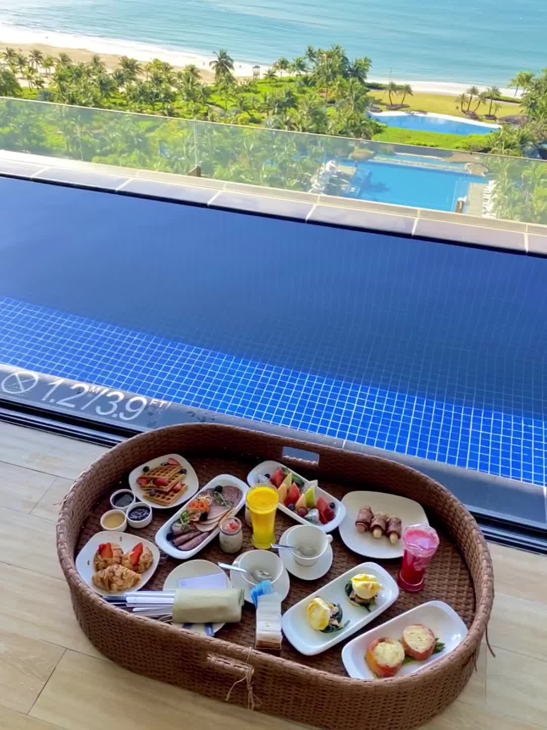 人只有在即将死亡的时 候才能够明白这一切。人生其实就是一场骗局， 最主...