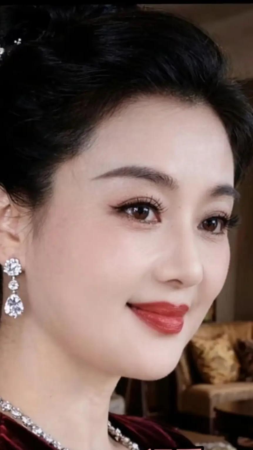 婚姻关系的核心法则:相互尊重、彼此包容、相互成就
婚姻中两性关系的核心法则是什么