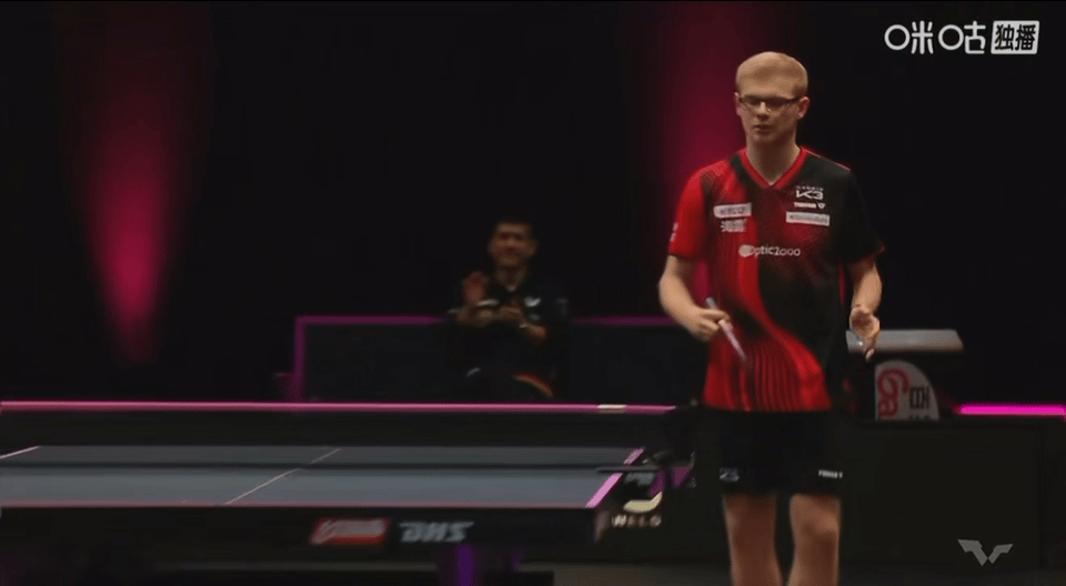 小伦又猛打自己这张帅脸了手下留情啊 脸在江山在