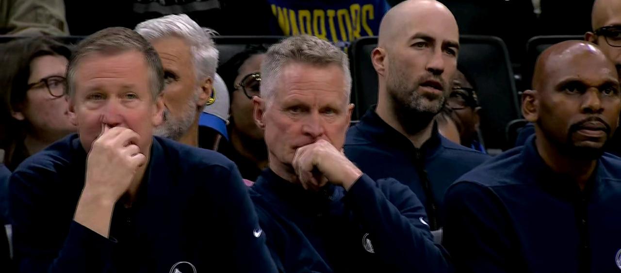 勇士惨败：掉西部第十！

在勇士客场大比分落后凯尔特人的末节比赛中发生极其无奈一