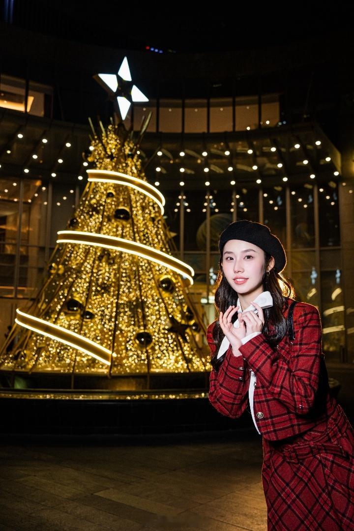 陪了南宁人7年的TA，12月要过生日咯！🎂快乐的七周年生日🎄超多惊喜陪南宁人