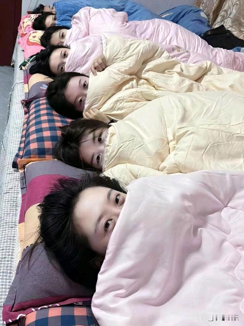 一个被窝一个梦，全屋凑不出一个敢关灯的勇士[灵光一闪]