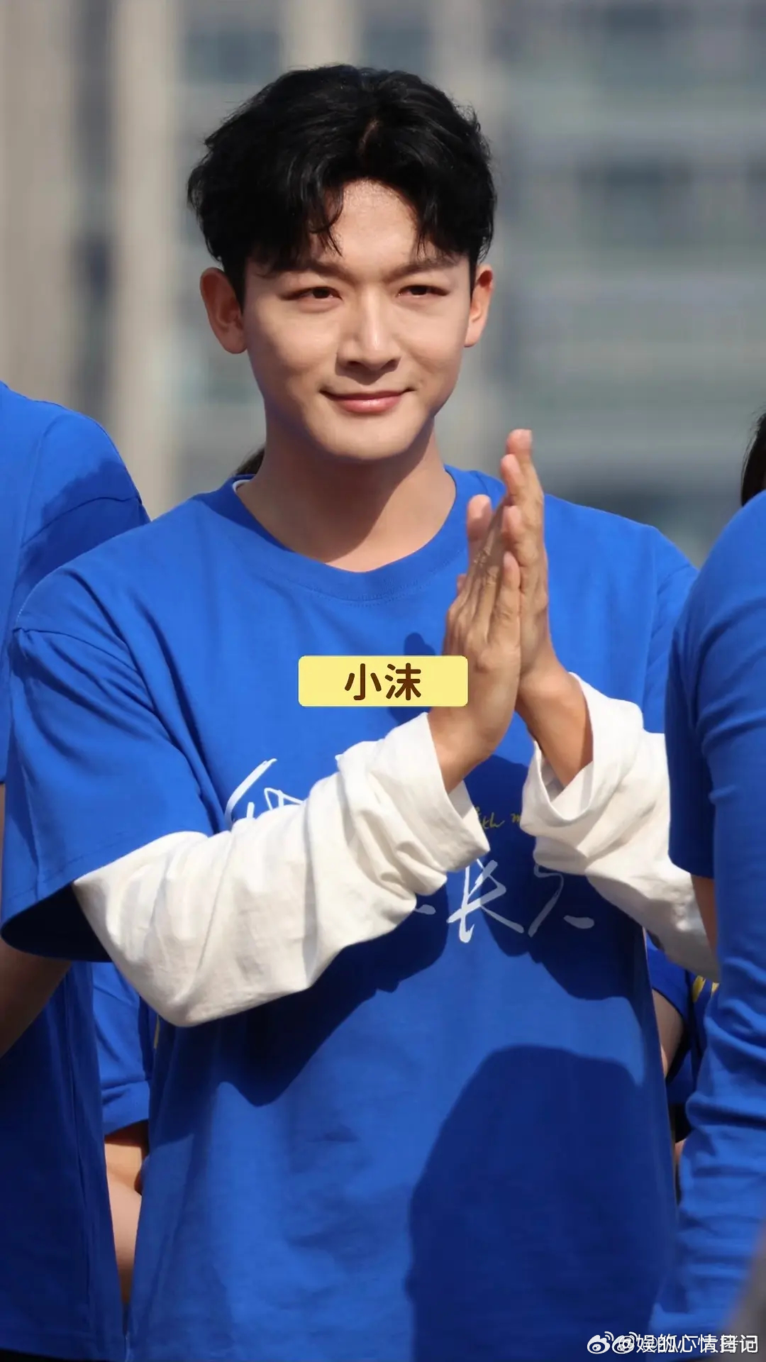 碗丝一口牙打碎了都要往肚里吞哭唧唧 