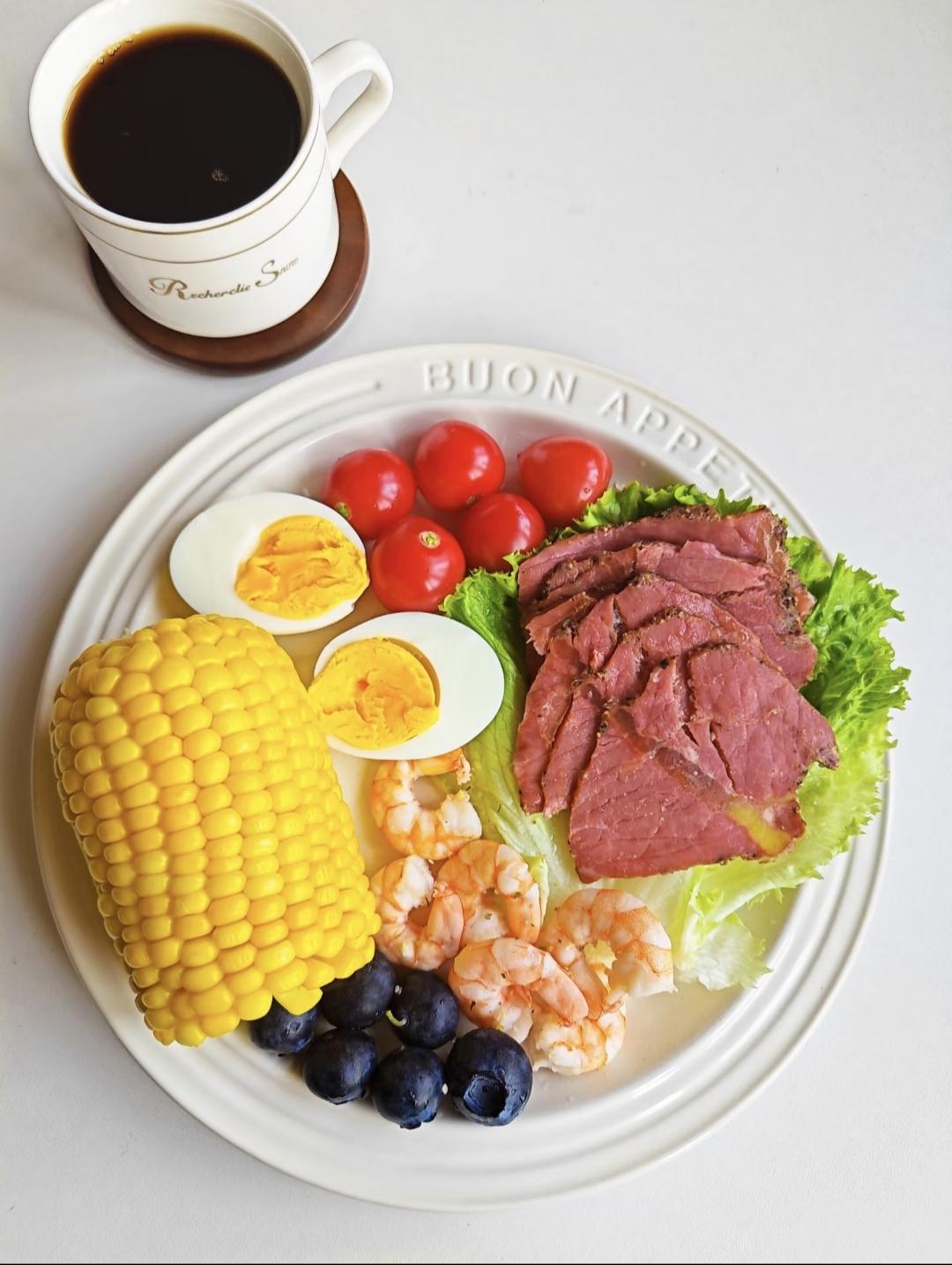 🥗 冬季减肥食谱推荐

低卡高蛋白食物选择

蛋白质类：鸡胸肉、鱼肉、鸡蛋、豆