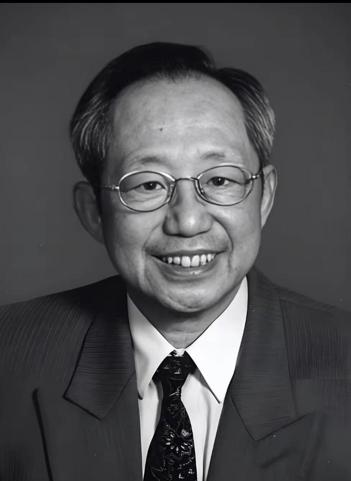 中国工程院院士，著名电子和通信技术专家，第一代核弹遥测系统的奠基人去世！
请你停