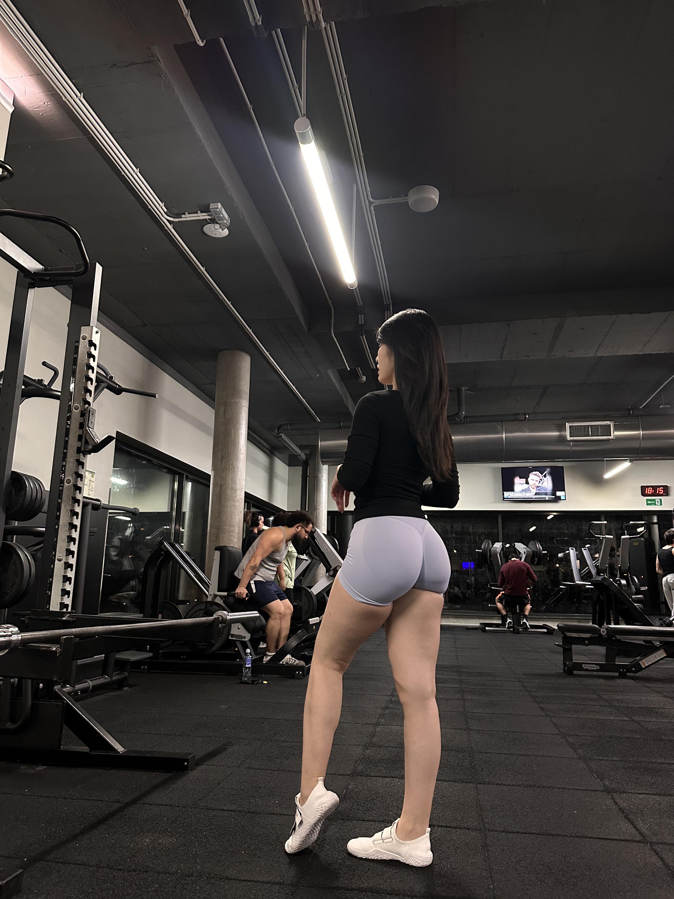 虽然骨架小了点 但是也没给中国人丢人吧。