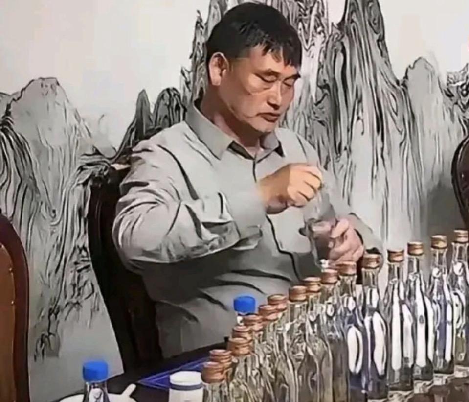 最清醒的草根明星：朱之文

纵观娱乐圈，大衣哥朱之文的通透和清醒，在一众艺人里实