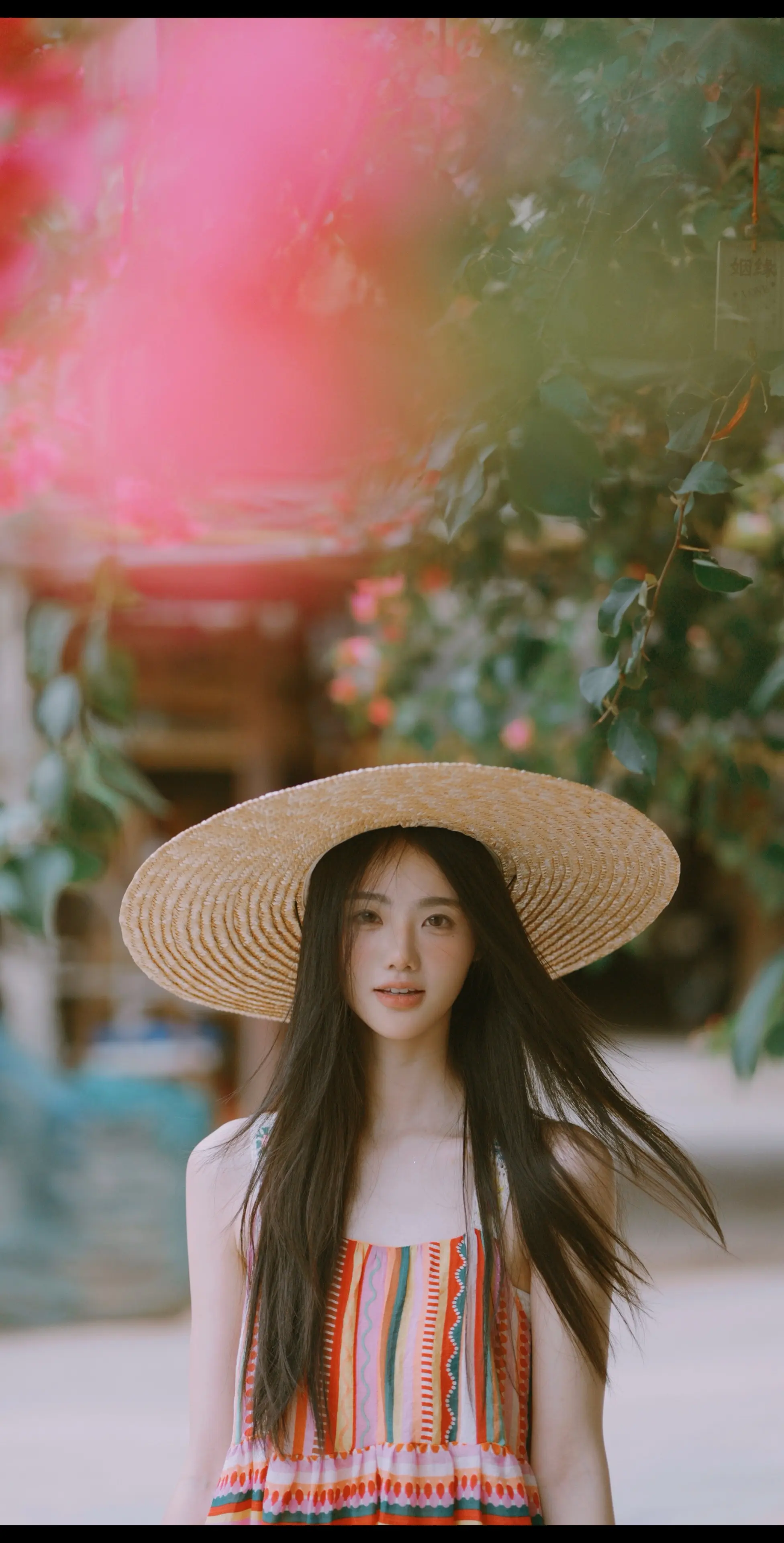手心忽然长出纠缠的曲线