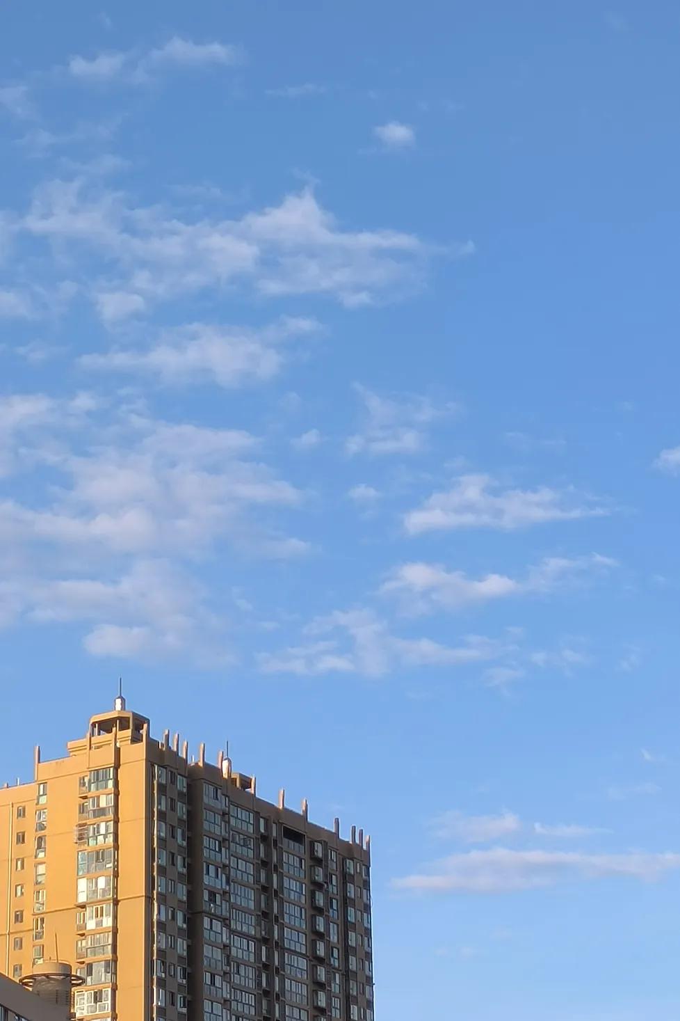 #分享一张随手拍下的天空#