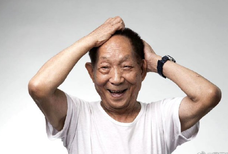 这才是我们最该追的星，最该刷屏的人！！ ​​​