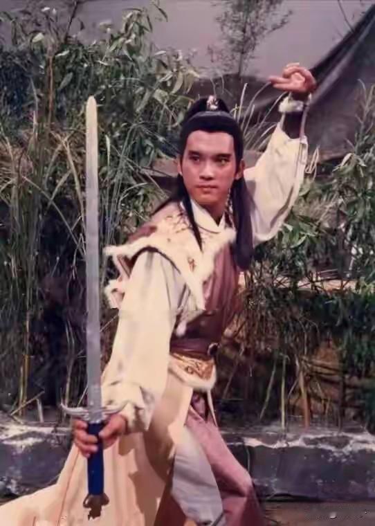 中国电影史人物之第1459位，潘宏彬（1962一2026）生于香港。
参演的影片