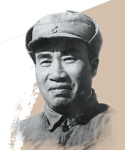 1948年，陈毅、粟裕护送朱老总穿越敌占区，迎面撞上200多名国民党兵。陈毅、粟