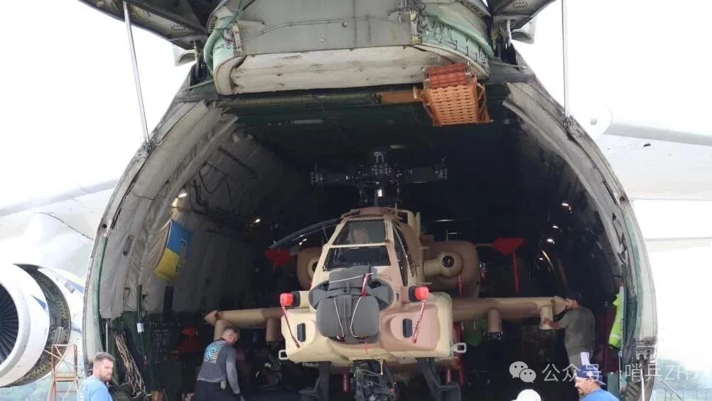 波音交付给印度最后3架“阿帕奇”，8亿美元买6架，印度真是冤大头。
不过这8亿美