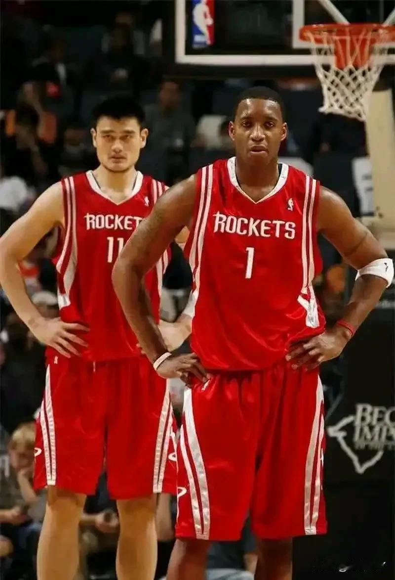 姚明和麦迪组合没有冠军相，MM组合缺乏领袖气质，空有实力却没有为了冠军舍我其谁的