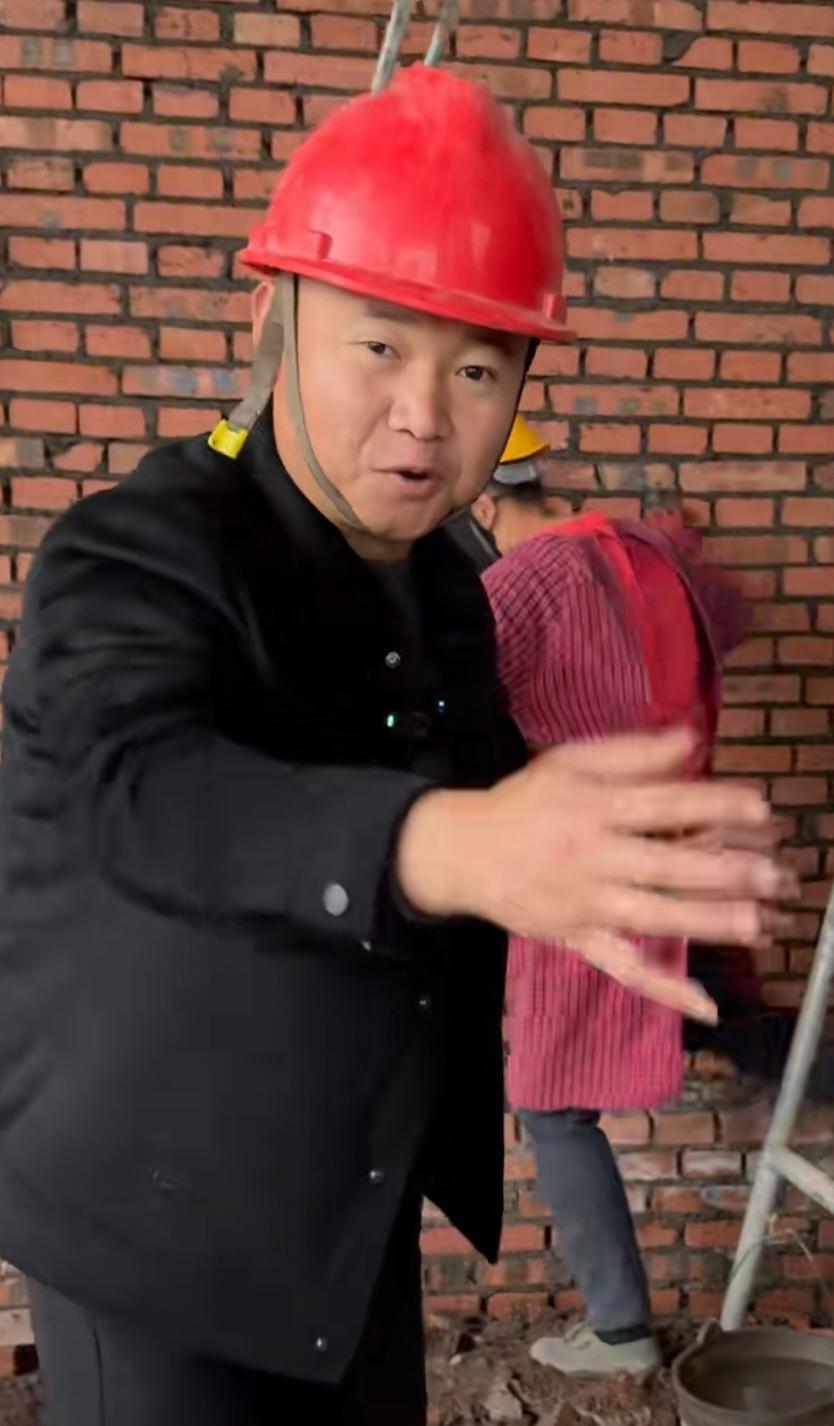 四哥与小二娃都不是陈世美，也不是潘金莲[捂脸]。
四哥和小二娃两个大网红离婚的原