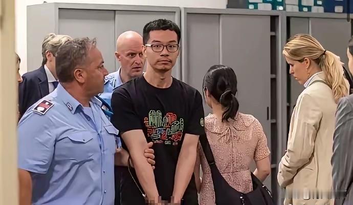 前几天，那位在意大利被秘密逮捕的中国芯片工程师徐泽伟，已经被偷偷引渡到美国受审了