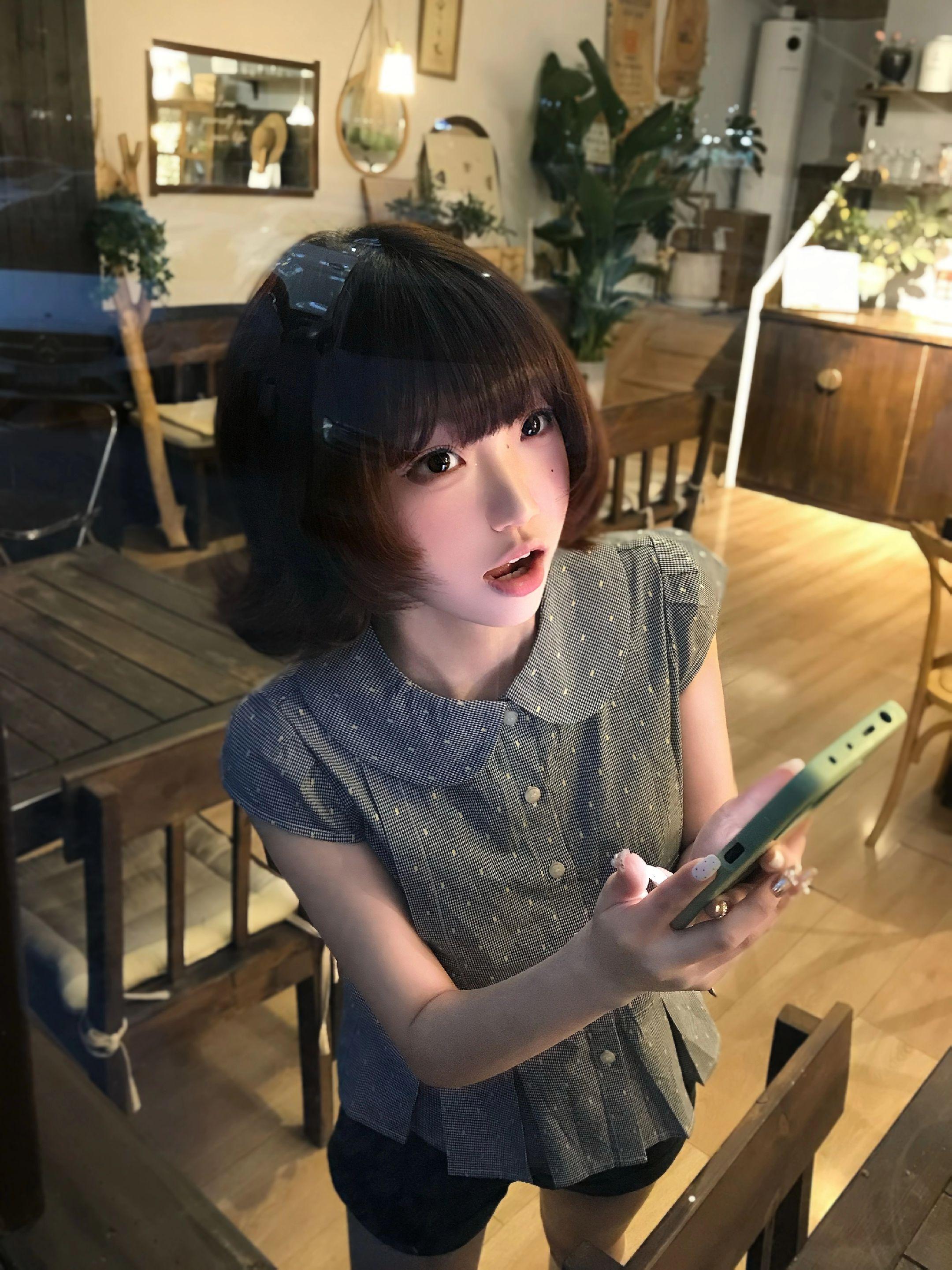 所有人 给我发颜文字！ᶻz ₍^_   ̫ _^₎