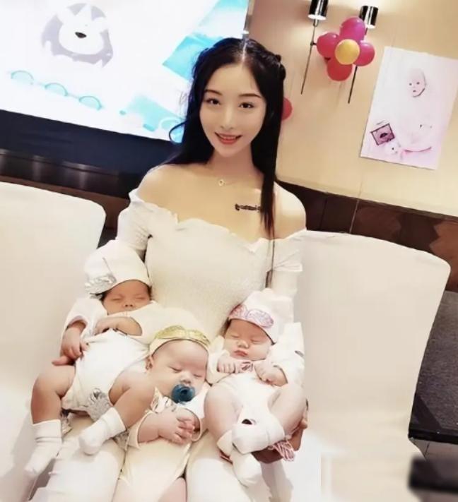 她不结婚，花50万去泰国买英国人精子，生下三胞胎混血宝宝，这事放到现在，估计还是