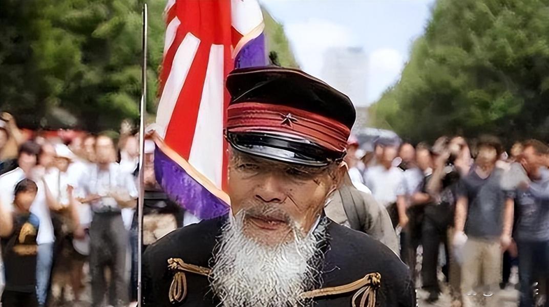 日本愚蠢的做法，最终会让我们合理与日本降级。
   中国驻日本大使馆说，使馆就近