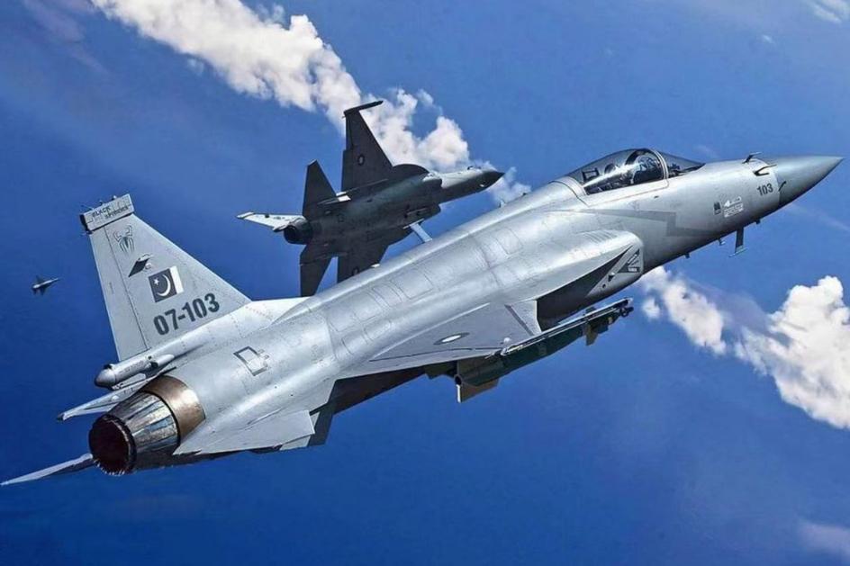 40亿军贸大动作！巴沙拟以贷换枭龙，中沙巴防务合作再升级
 
因巴基斯坦深陷财政