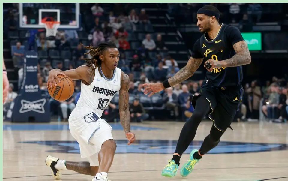 "全网都在嘲讽勇士'虐菜刷分'，我熬夜看完却想掉眼泪——你知道这口氧气，对快溺死