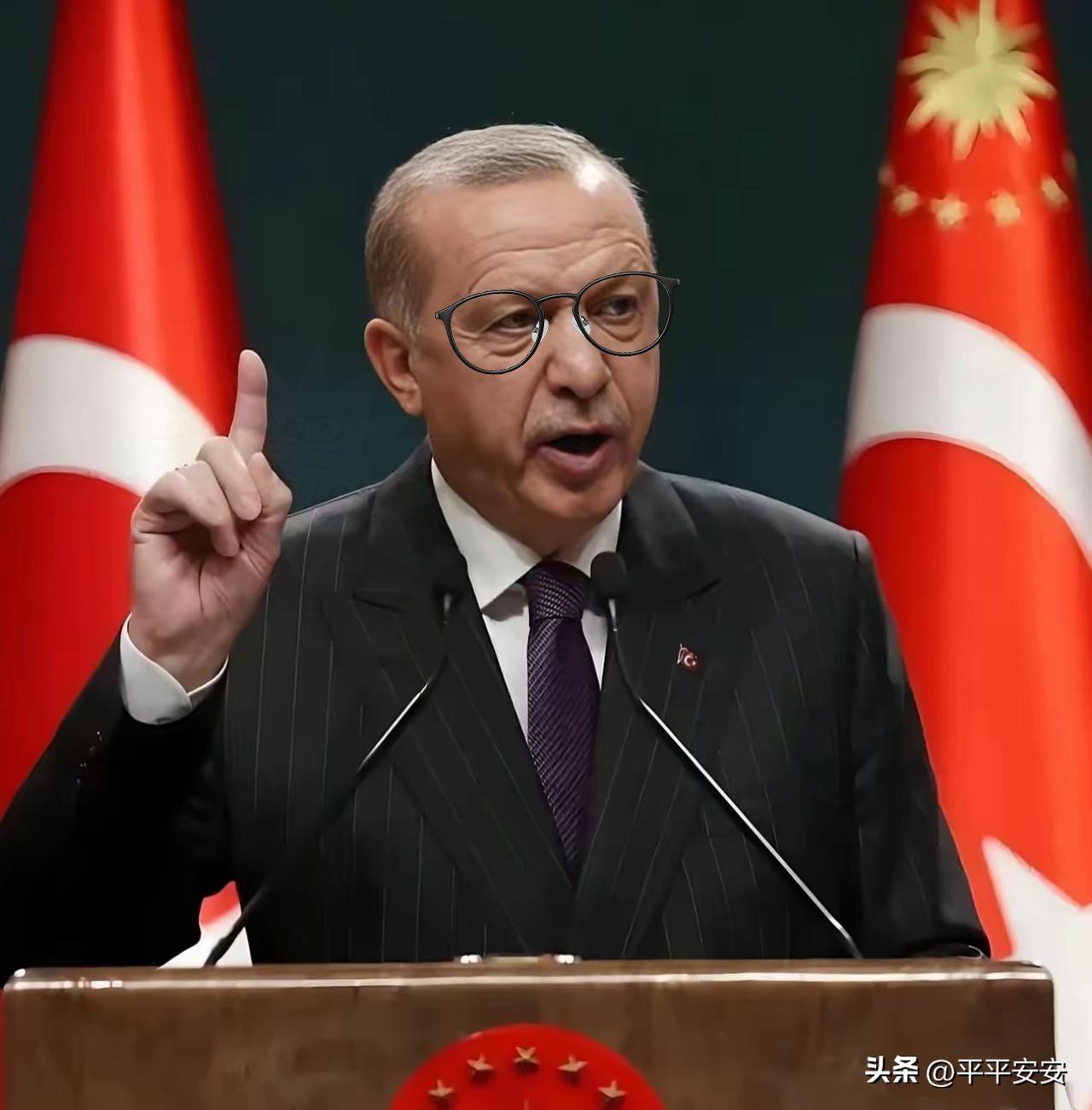 中国和土耳其谈话了

2026年3月25日，外交部长王毅应约同土耳其外长费丹通电