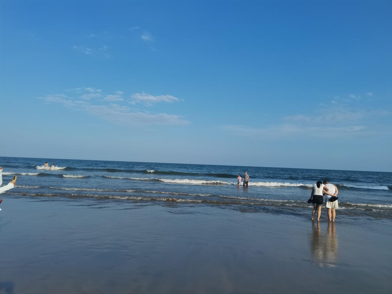 拍一张最美的海鼎龙湾的海，看着就很舒服，住的民宿也很好！