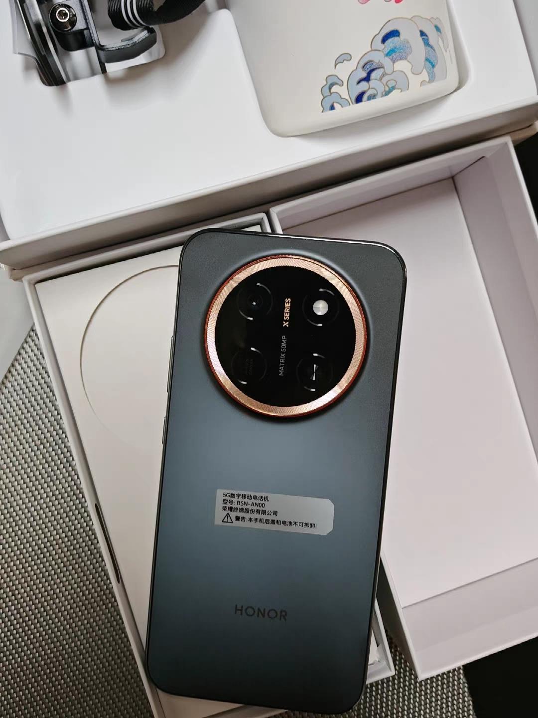 亲戚家孩子刚高考完，预算卡在1500到3000，问我X80 Pro Max和60