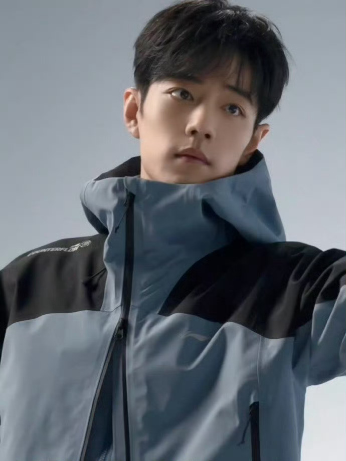 初冬发送一则肖战的新动态 肖战的初冬新动态 肖战的初冬新动态，初冬发送一则的新动