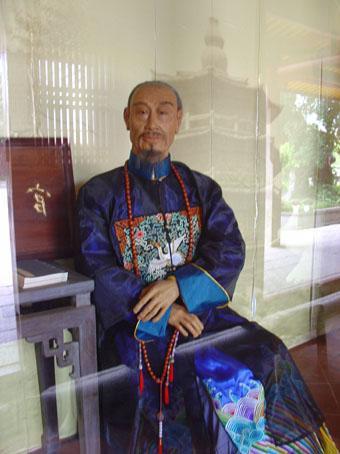 李光地：康熙朝“首席政务架构师”，不靠站队靠建模——用《周易》写算法，拿《尚书》