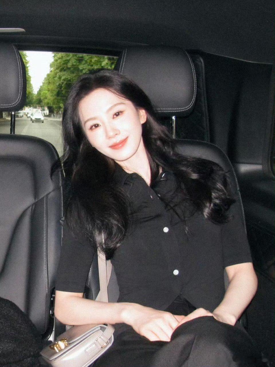李庚希妹妹小红薯分享了刘诗诗新图 这是什么白月光[哇]，归国千金又有脸了 ​​​