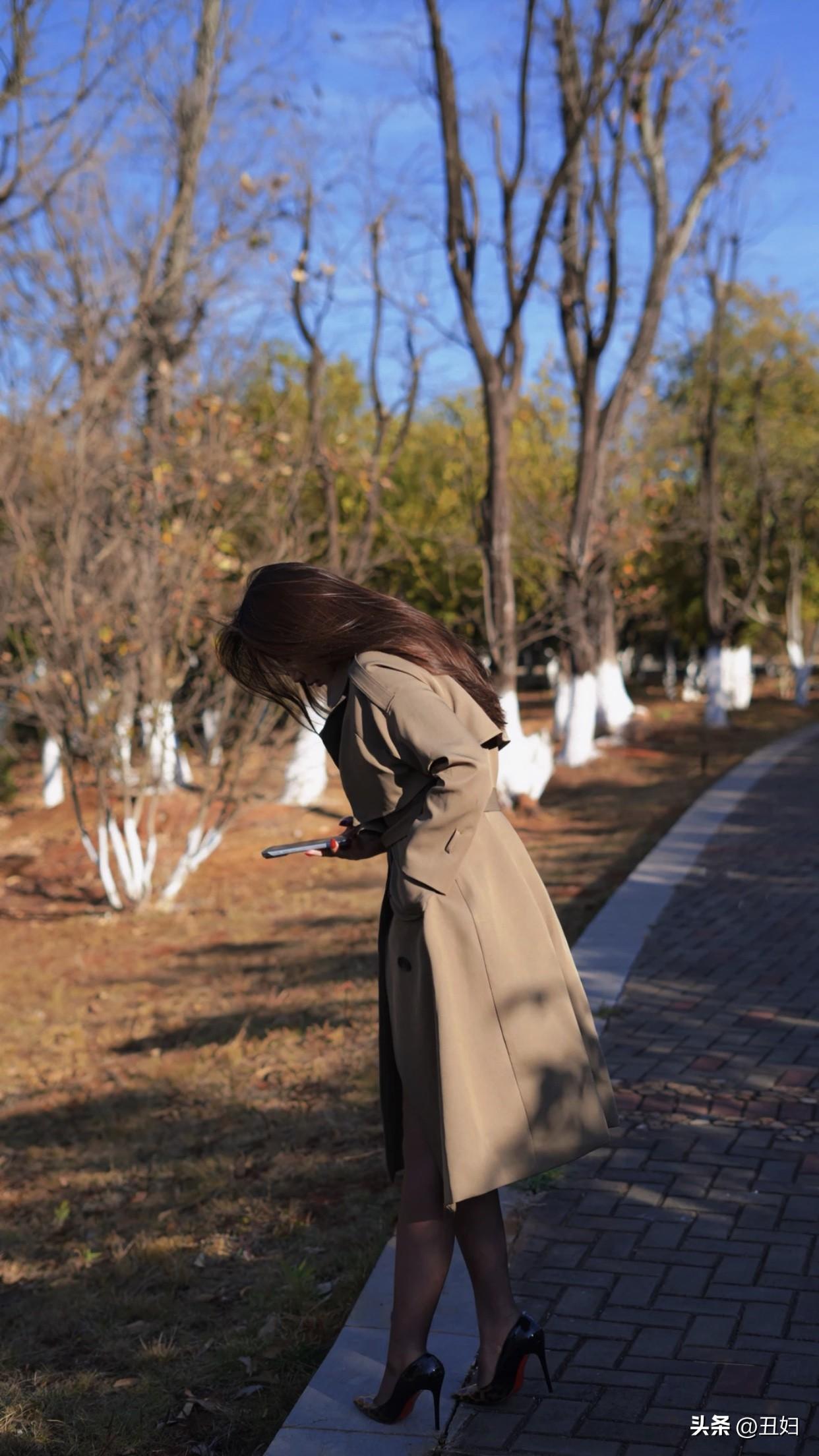 有品位的女人，一般都是什么样的人有良好的教养，举止优雅。
