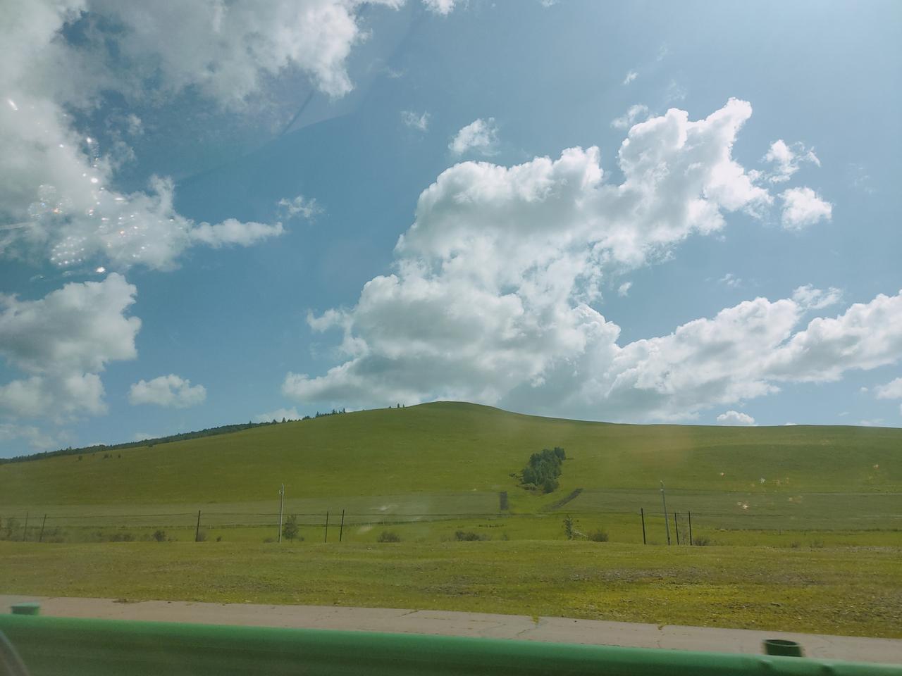 疯了！疯了！真的要疯了！

现在的直播间为了挣钱真是拼了，什么狗血剧情都能编出来