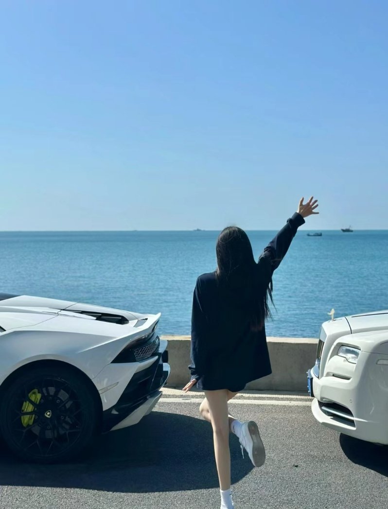 以前我老想着 对别人好点 别人也会对我好一点 但现在我觉得 只有对自己好点 自己