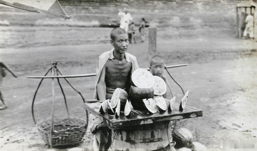 卖西瓜的商贩，北京，1905年 ​​​
