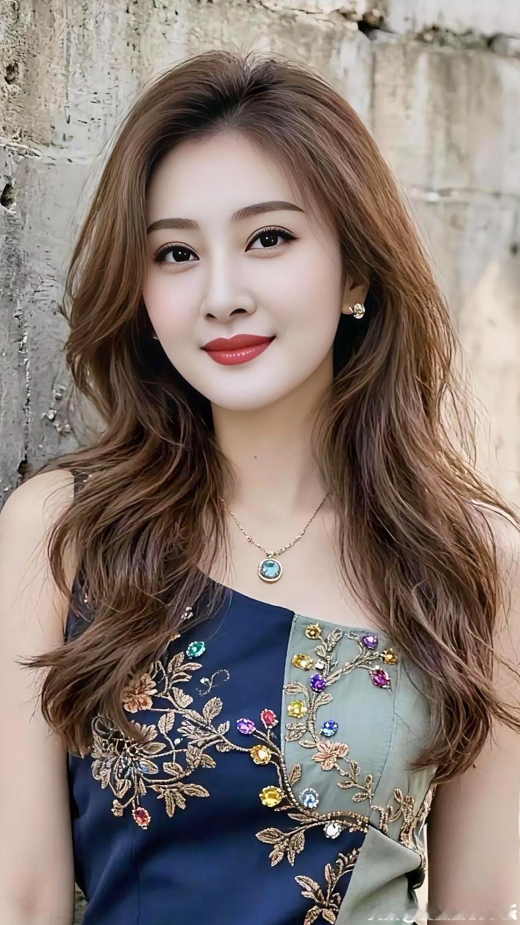 相思不负，爱意如初
 
人海辗转，相逢本是难得，相守更是不易。世间最绵长的情愫，