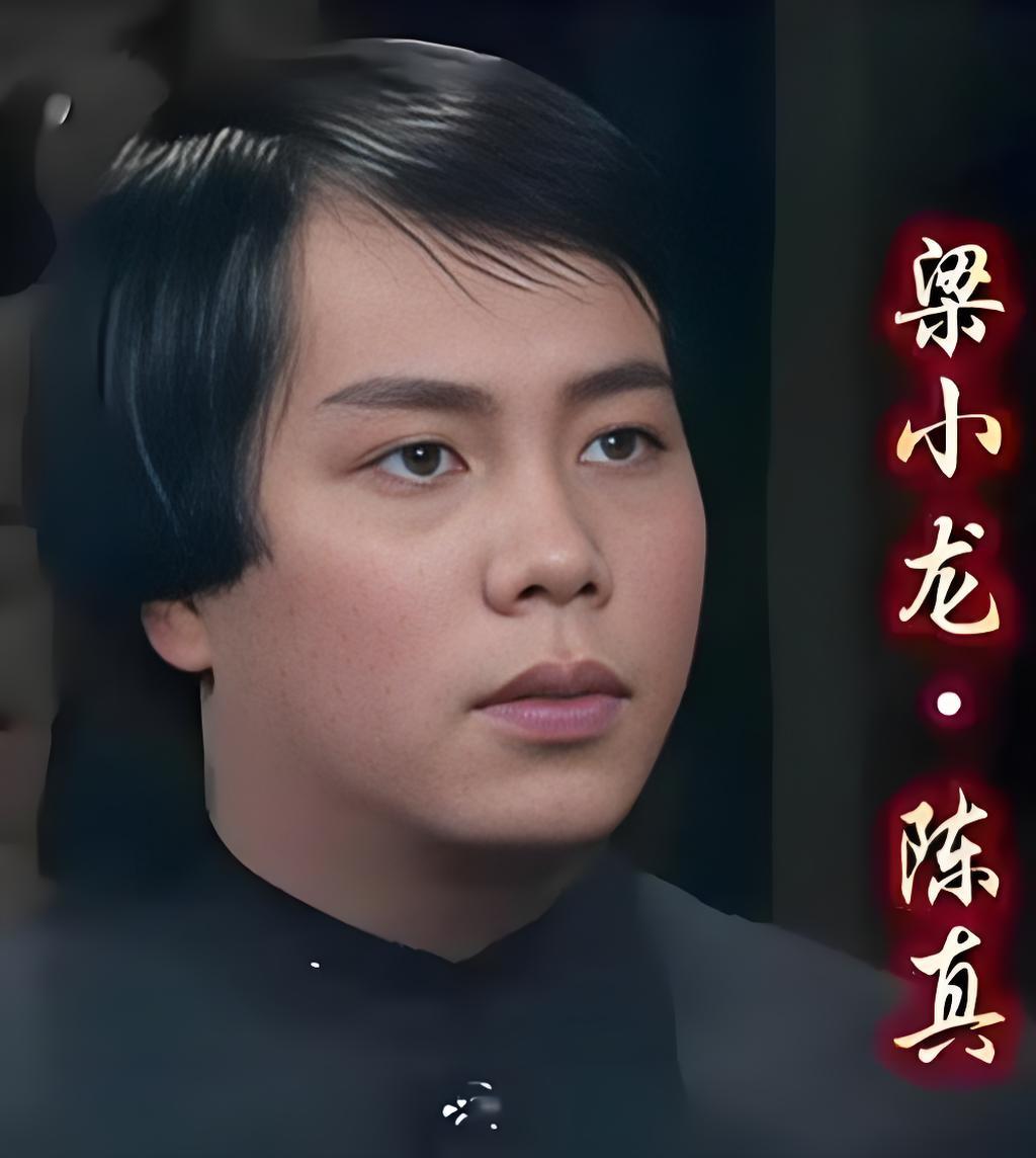 李连杰的冠军家喻户晓
但梁小龙这个“擂台冠军”
你知道他战绩多硬核吗？

上世纪