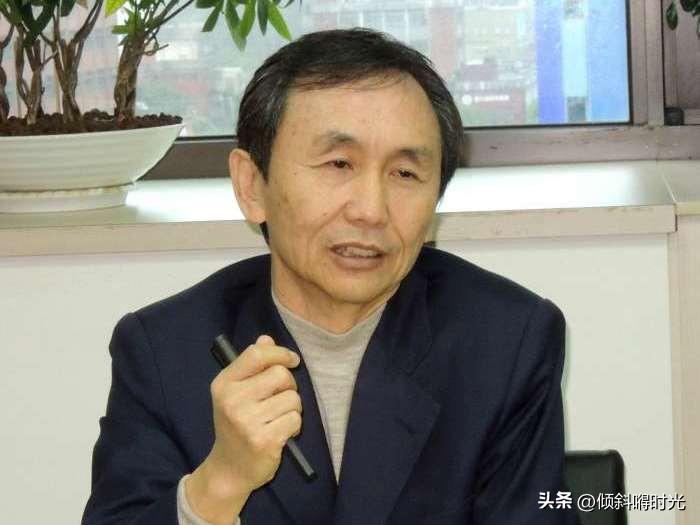 用“吃软不吃硬”来形容新竹地检署在适合不过了，今天针对媒体人吴子嘉被“抄家”而且