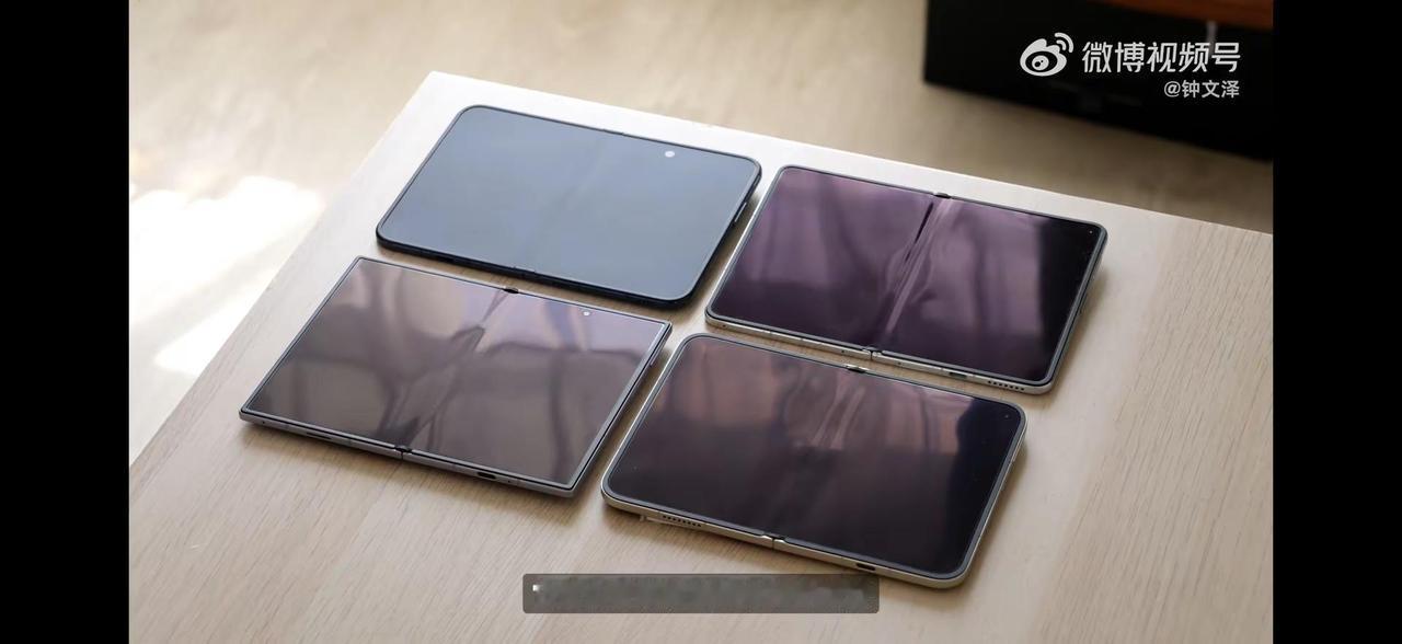iPhone Duo 折痕断崖式领先Apple 苹果 iPhoneDuo 折叠屏
