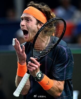 卢布列夫：现在是时候做出改变了“我的打法完全依赖正手，而且没有备选方案，我已经触