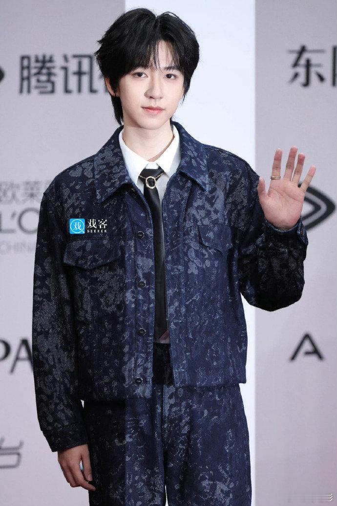 明星星光大赏红毯生图状态哦莫！星光大赏红毯生图状态也太好了吧！帅哥美女扎堆，我能